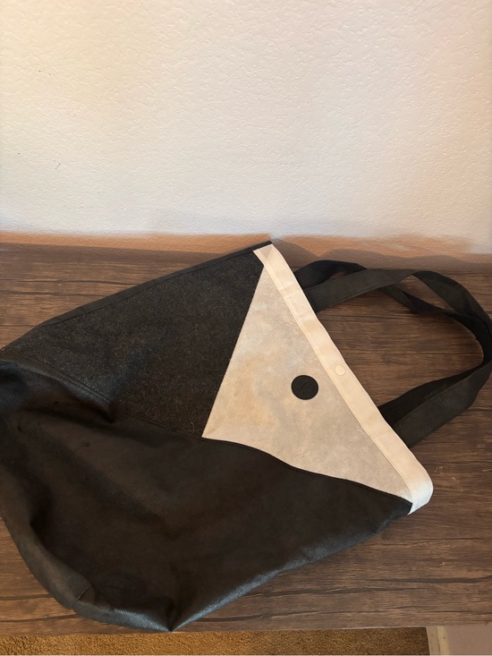 lululemon athletica Handbags - Lululemon bag